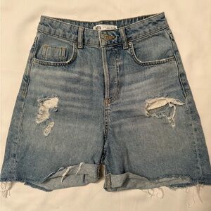 Zara Distressed Denim Shorts Womens High Waisted Light Wash Ripped Frayed Size 0